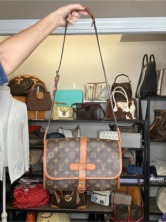 Louis Vuitton Handbags - Louis Vuitton Marne GM Monogram Crossbody Bag VI0927 France 1997 COA